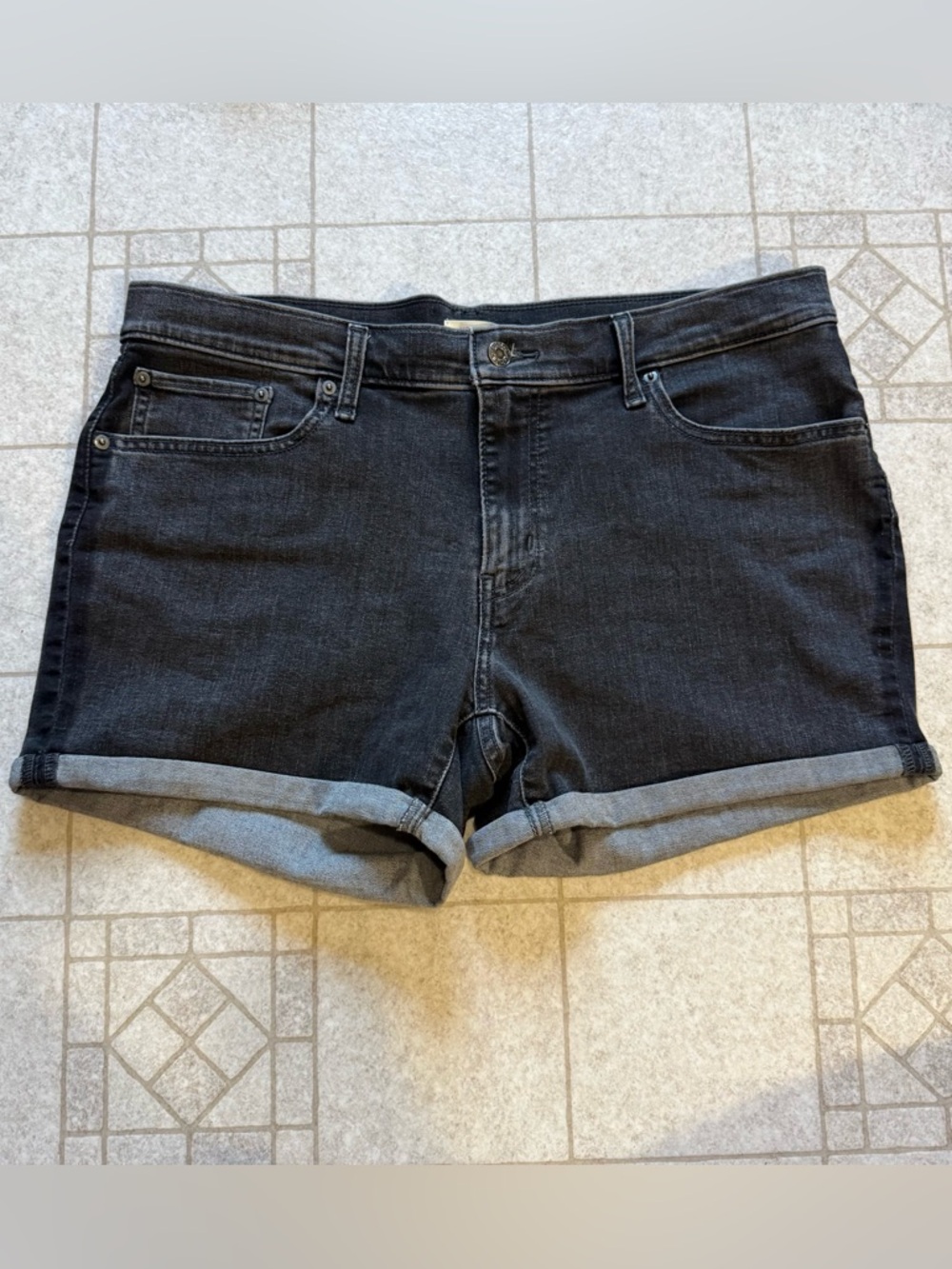 Women's Levi Black Denim Rolled-Hem Shorts